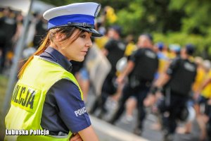 Zdjęcie umundurowanej policjantki