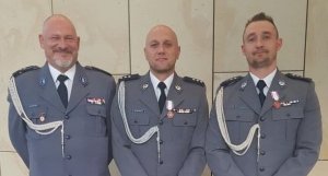 Policjanci którzy otrzymali odznaczenia honorowych dawców krwi