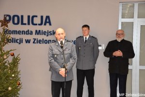 Dwóch Policjantów i ksiądz