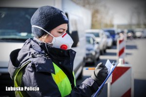 Policyjne działania w walce z pandemią.