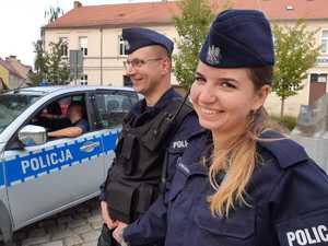 Policjanci na służbie.