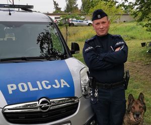 Policjant który po służbie zatrzymał sprawcę kradzieży