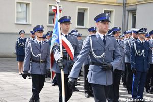 Zdjęcie funkcjonariuszy Policji.