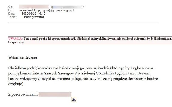 Wyrazy uznania od mieszkańca, który dzięki pracy policjantów odzyskał swój skradziony rower.