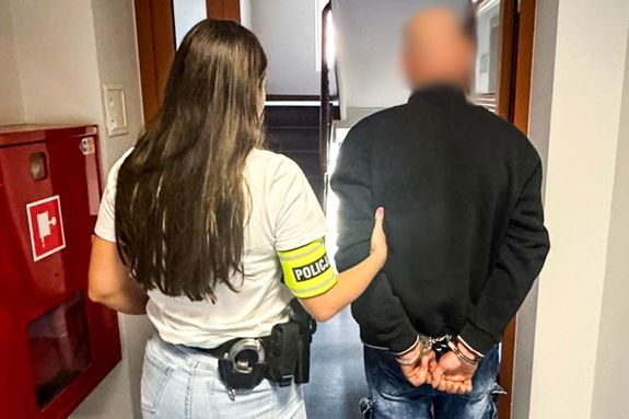 Ukradł kable i był poszukiwany. Włamywacz zatrzymany przez policjantów z Sulechowa.