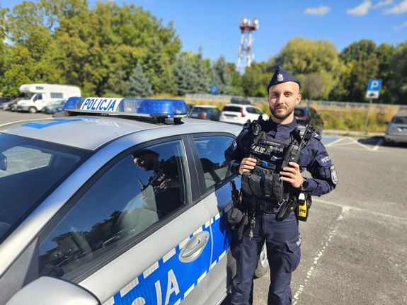 Ukradł odzież wartą 5 tysięcy złotych i uciekł – zatrzymał go policjant w czasie wolnym od służby