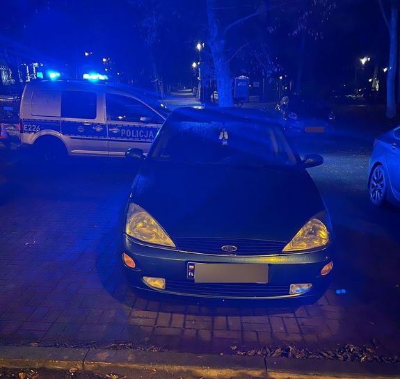 Droga na dyskotekę przerwana przez patrol. Kierowca z promilem i zakazami