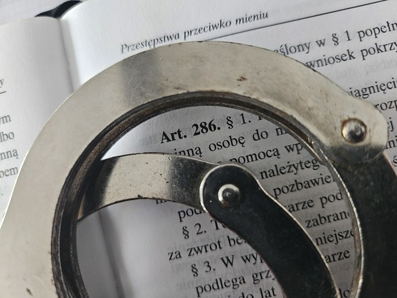 Czujność i empatia pracownicy poczty uratowały oszczędności seniorki