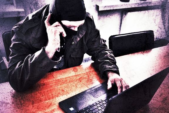 Nowa metoda oszustwa w sieci. 47-latka straciła ponad 45 tysięcy złotych, wierząc w fikcyjną ofertę pracy