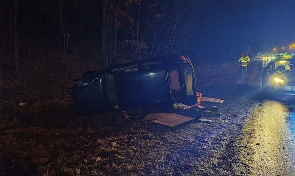 32-latek pod wpływem narkotyków stracił kontrolę nad autem