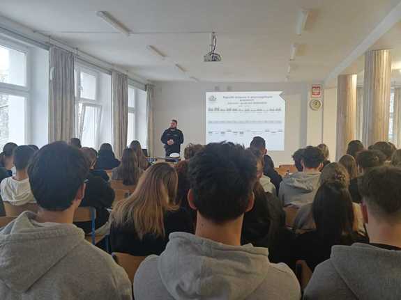 O bezpieczeństwie na drogach i feriach zimowych