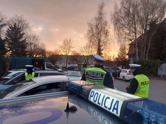 Kolejne działania w związku z bezpieczeństwem podróżujących taksówkami na aplikację